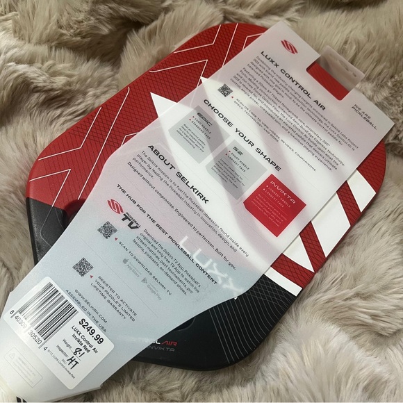 Red and white pickleball paddle - Picture 3 of 4